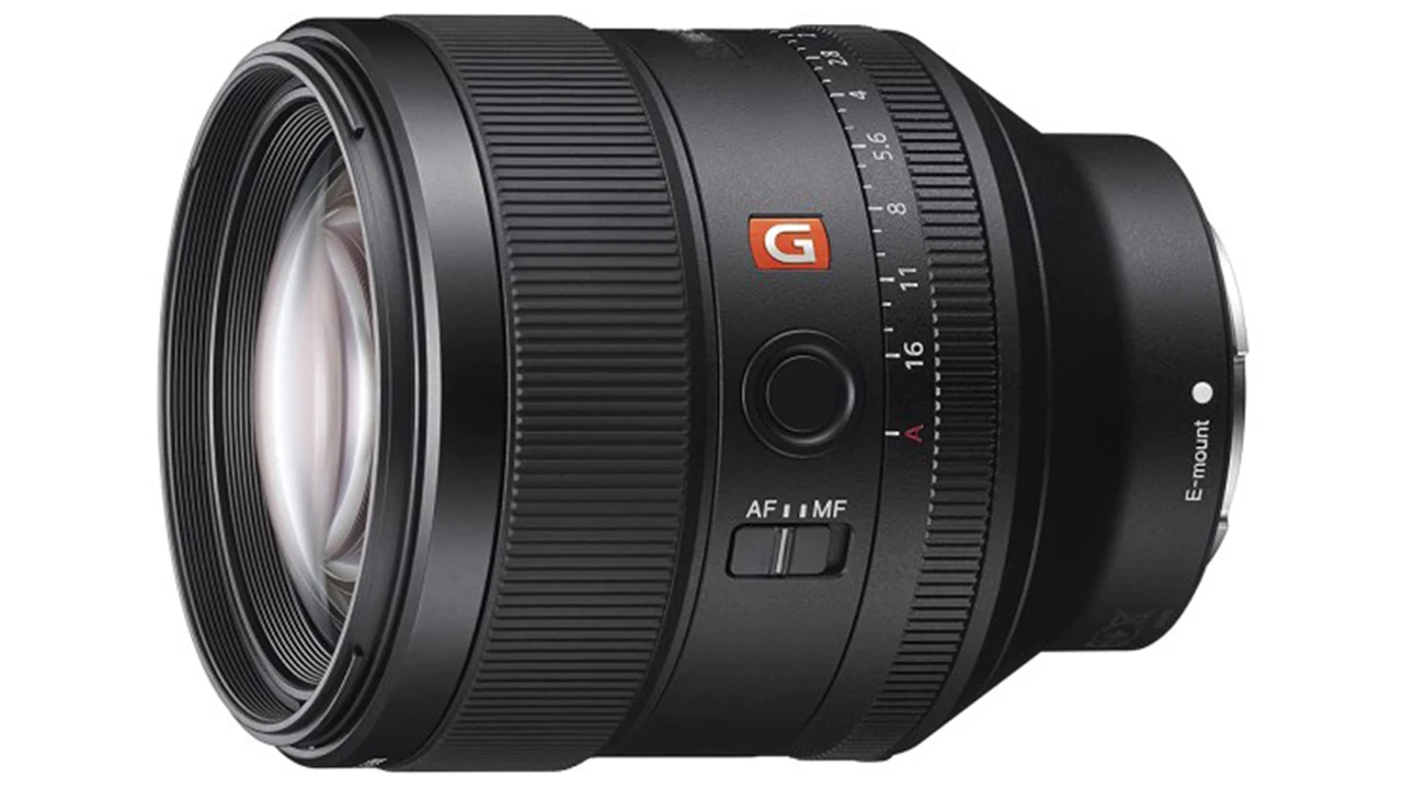 sony 85 f1.4 GM one of the best lenses for portrait