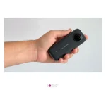 دوربین Insta360 X3 در دست کاربر