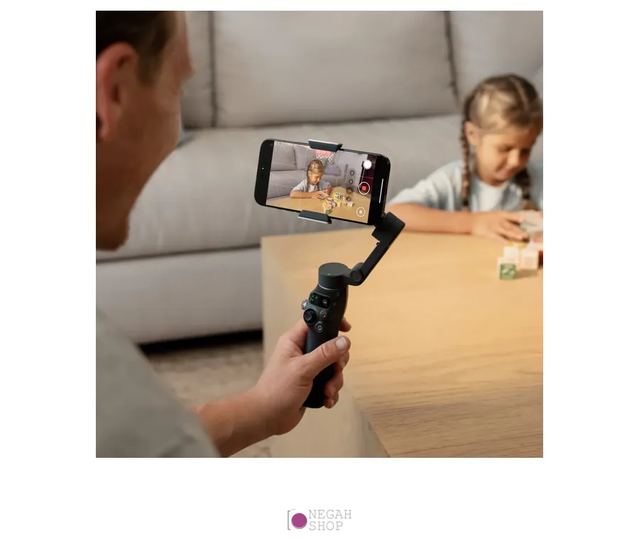 گیمبال موبایل دی جی آی اسمو موبایل 8 استاندارد کمبو DJI Osmo Mobile 8 Standard Combo 2 فیلمبرداری خانوادگی با گیمبال DJI Osmo Mobile 8 در خانه