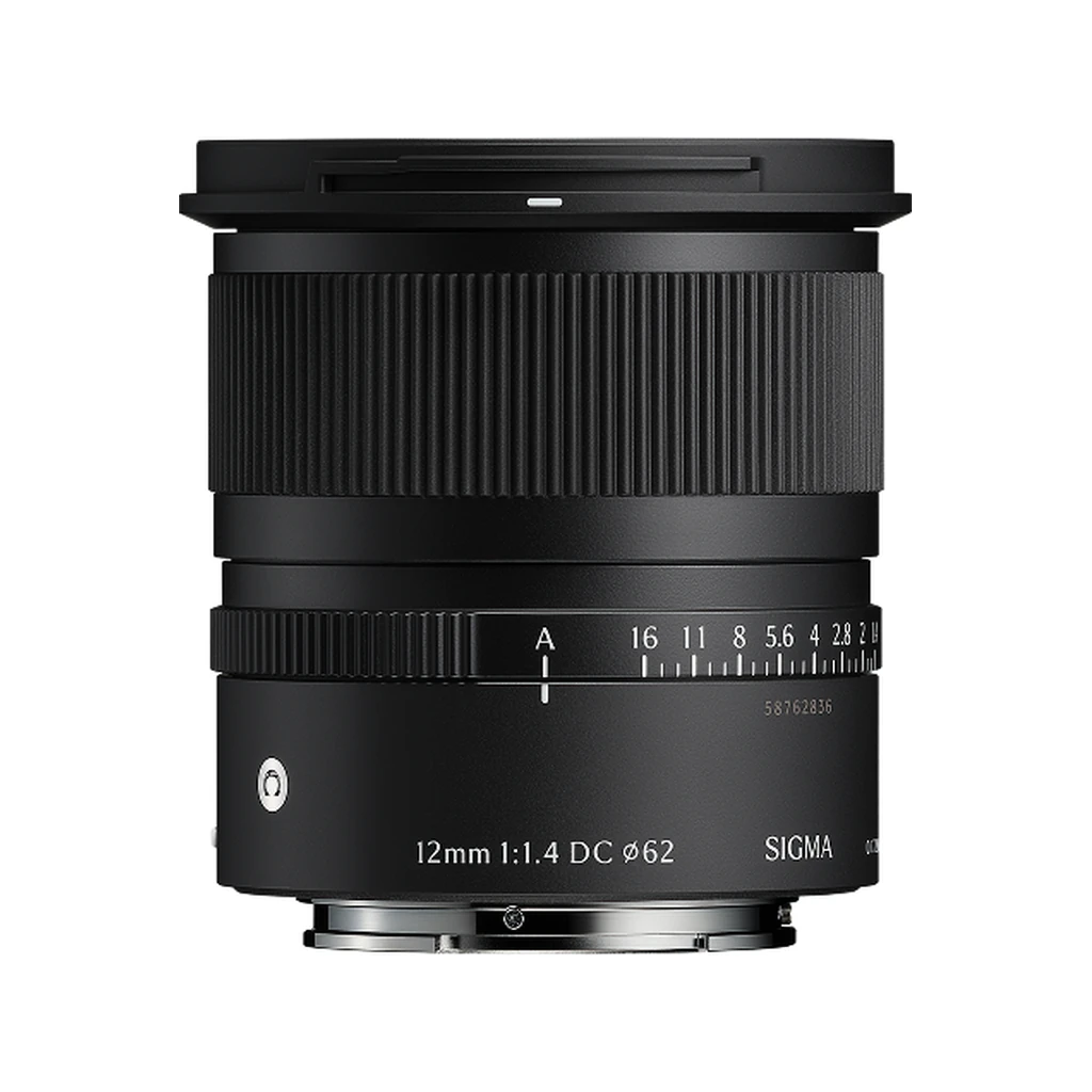 لنز سیگما Sigma 12mm F1.4 DC مانت Sony E 2 بدنه لنز سیگما 12mm F1.4 DC با حلقه دیافراگم مدرج