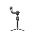گیمبال دوربین دی جی آی رونین DJI RS 4 Pro روی زمینه سفید