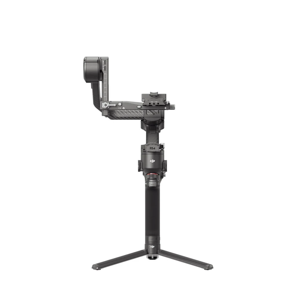 گیمبال دوربین دی جی آی رونین DJI RS 4 Pro روی زمینه سفید گیمبال دوربین دی جی آی رونین DJI RS 4 Pro روی زمینه سفید